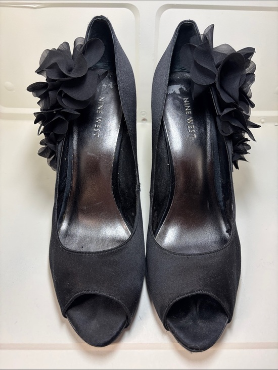 Nine West Shoes - Nine West Black Floral Peep-Toe Pumps with Fabric Rosette